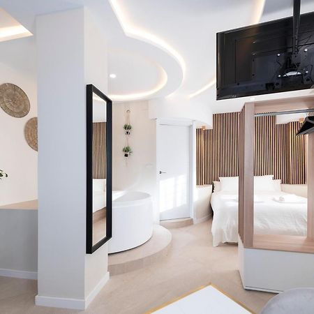 شقة Malaga Boutique V.V Luxury Jacuzzy المظهر الخارجي الصورة
