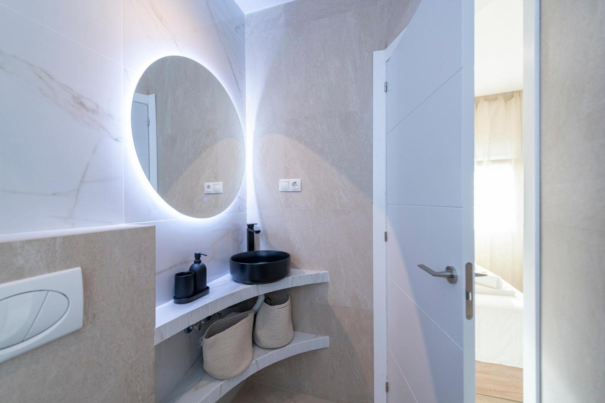 شقة Malaga Boutique V.V Luxury Jacuzzy المظهر الخارجي الصورة