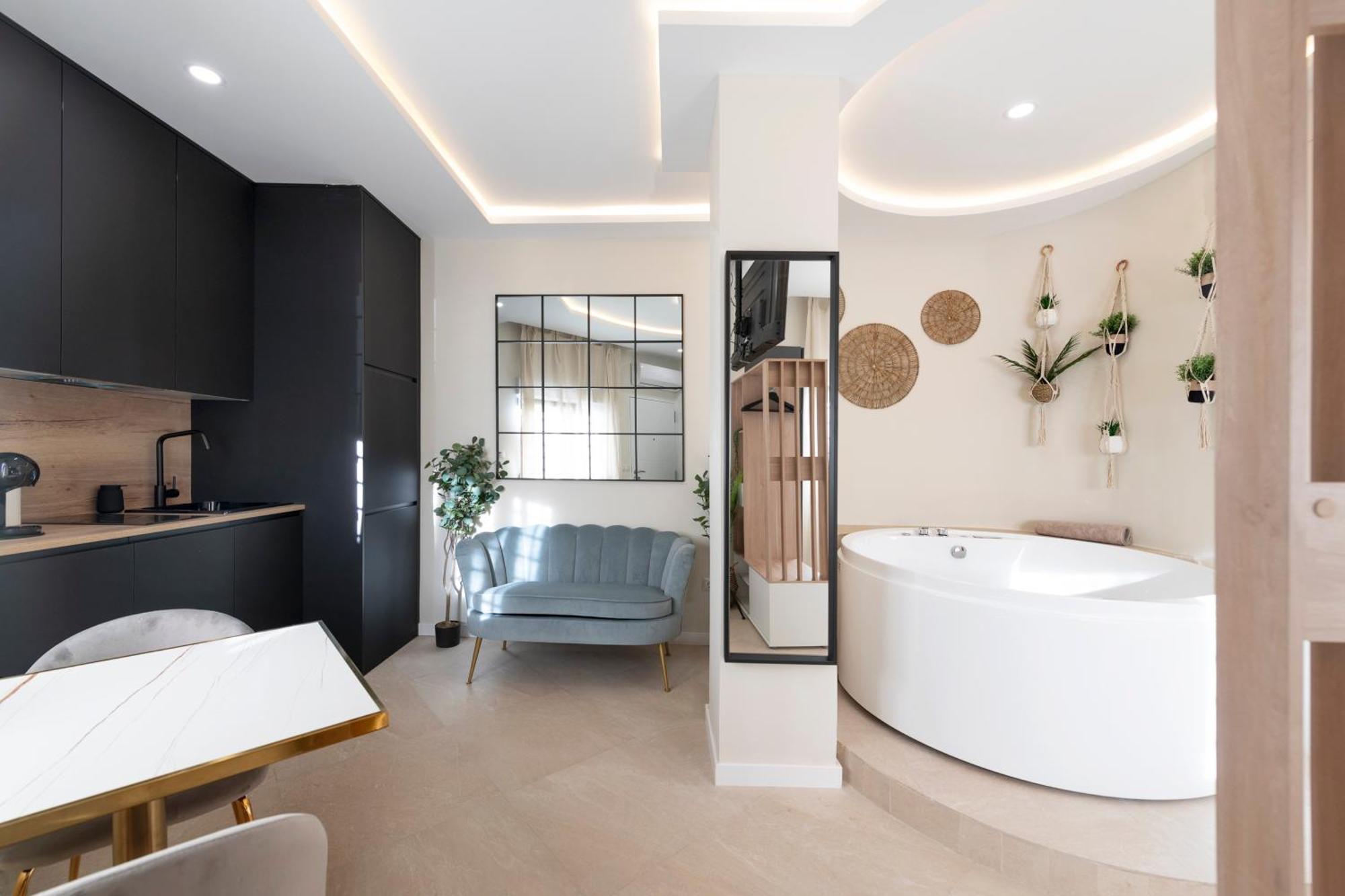 شقة Malaga Boutique V.V Luxury Jacuzzy المظهر الخارجي الصورة